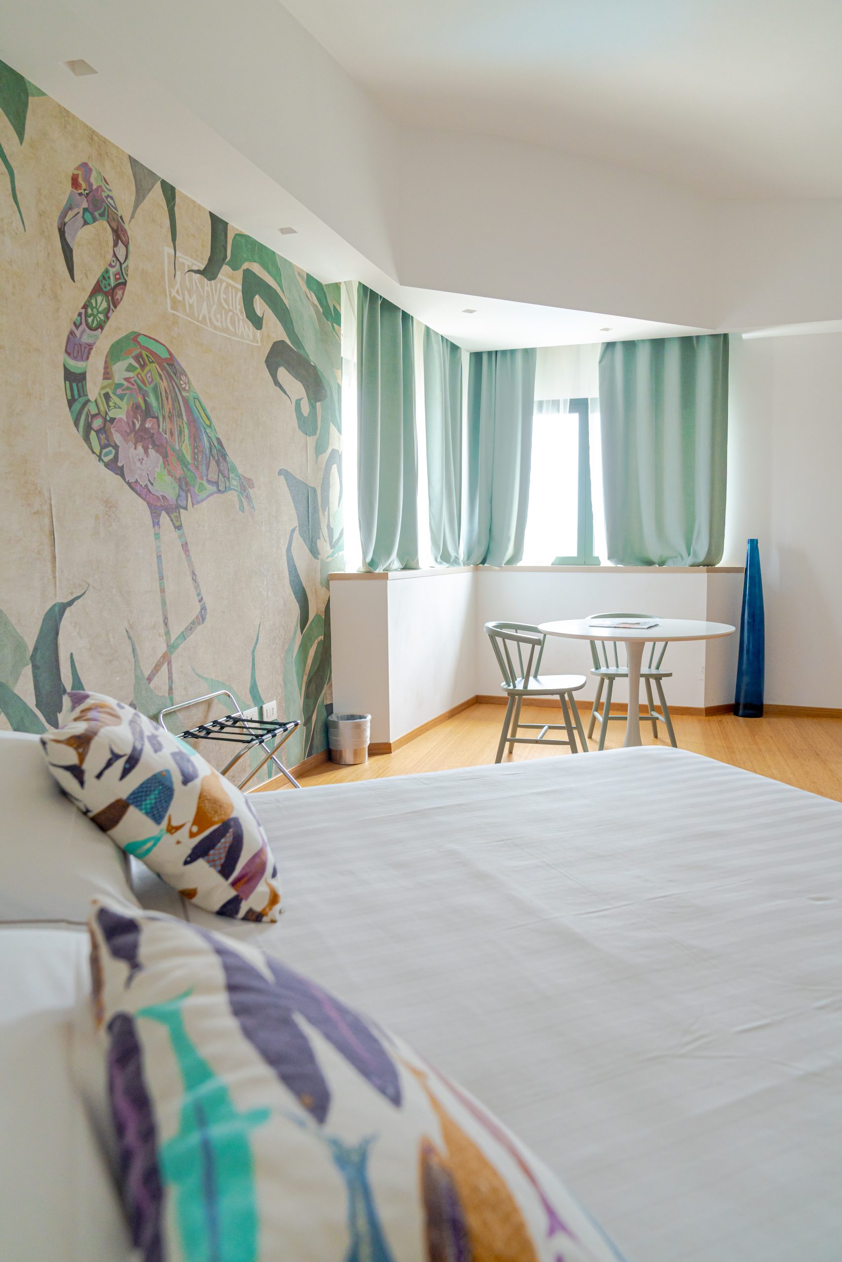 Suite Tavolara, zona living e dettagli